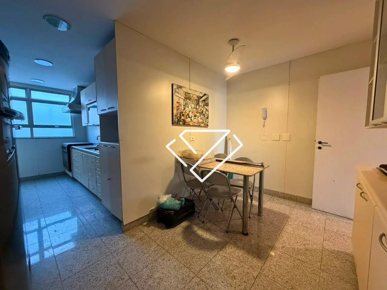 Penthouse with 3 bedrooms, 4 bathrooms and enclosed balcony — photo 51