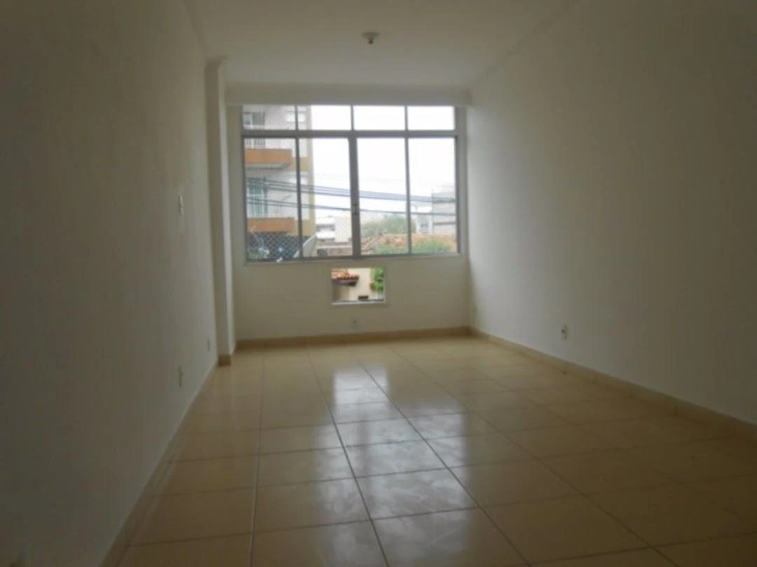 90 m² apartment with 2 bedrooms and city views — photo 18