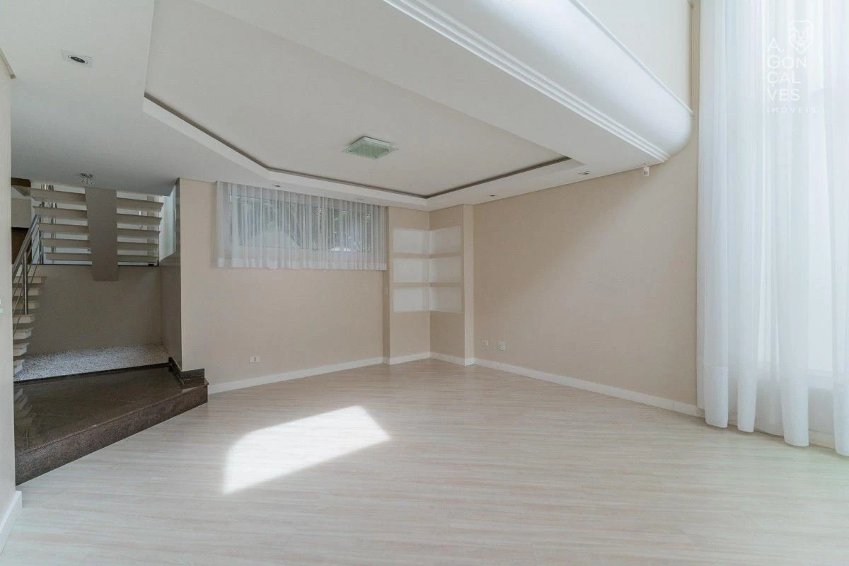 4-bedroom house with floor-to-ceiling windows in Curitiba — photo 39