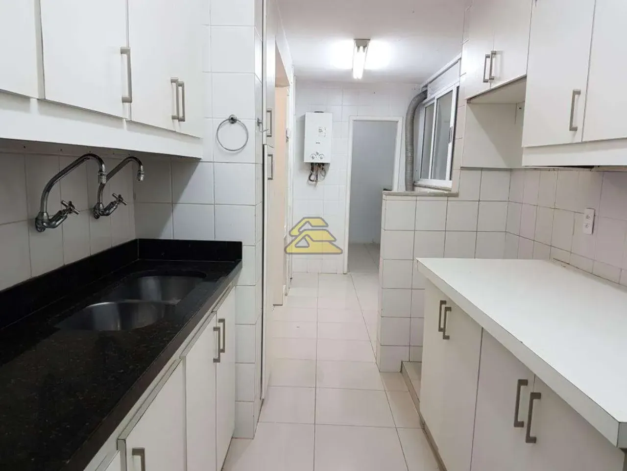 2-bedroom apartment with a suite and 3 bathrooms — photo 14