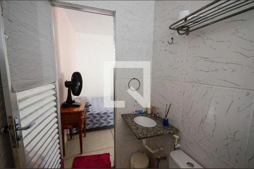 Rental house with 8 bedrooms and 8 bathrooms — photo 9