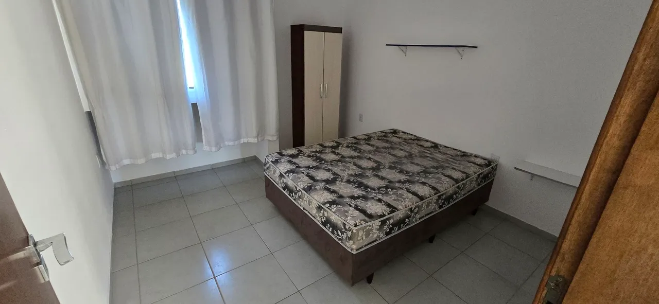 Kitnet mobiliada com kitchenette a gás e banheiro com box — photo 5