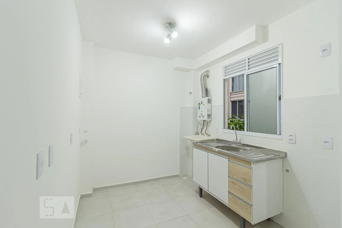 2-bedroom apartment in a building with a pool — photo 4