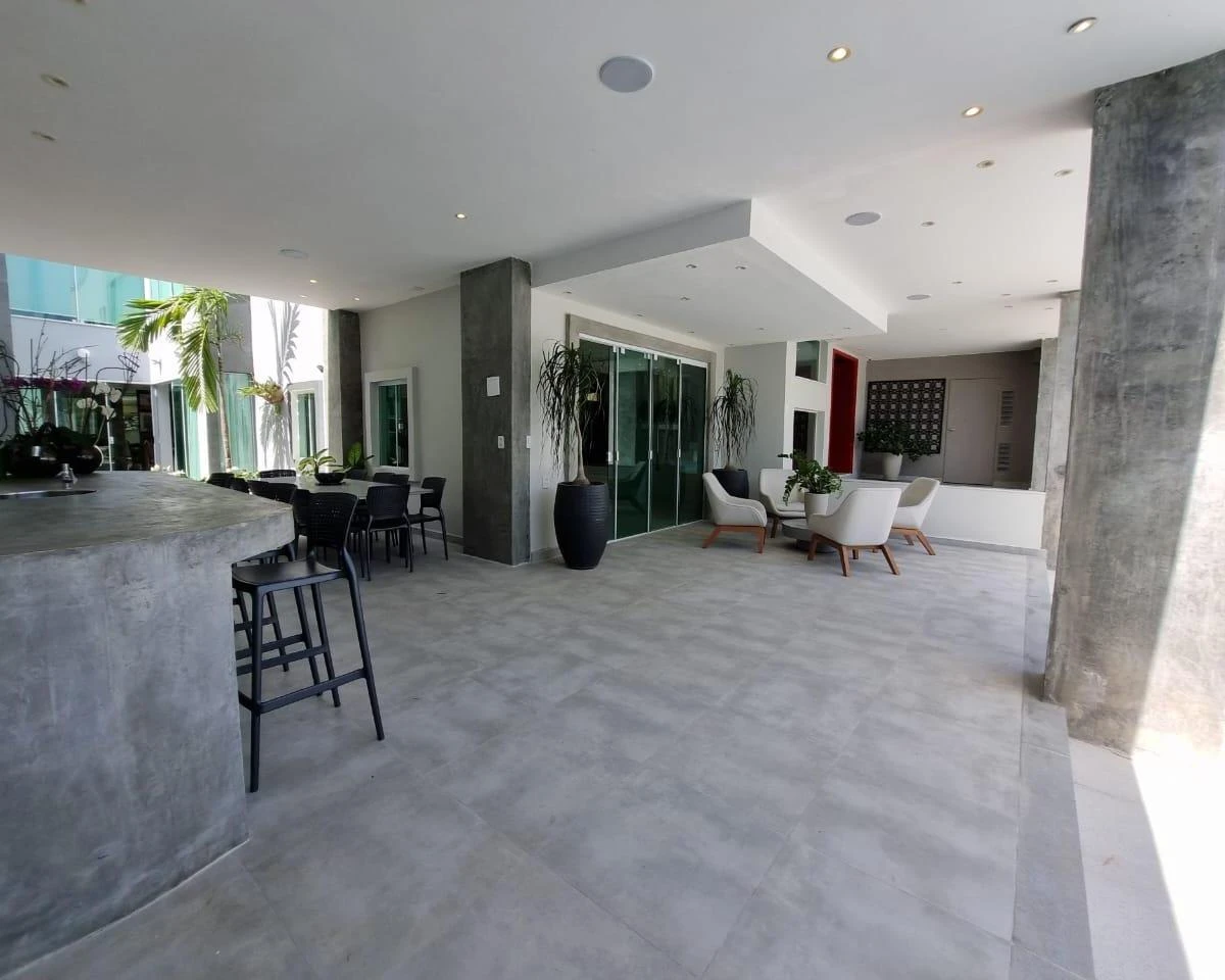 Furnished house with 5 bedrooms and 1100 m² — photo 4