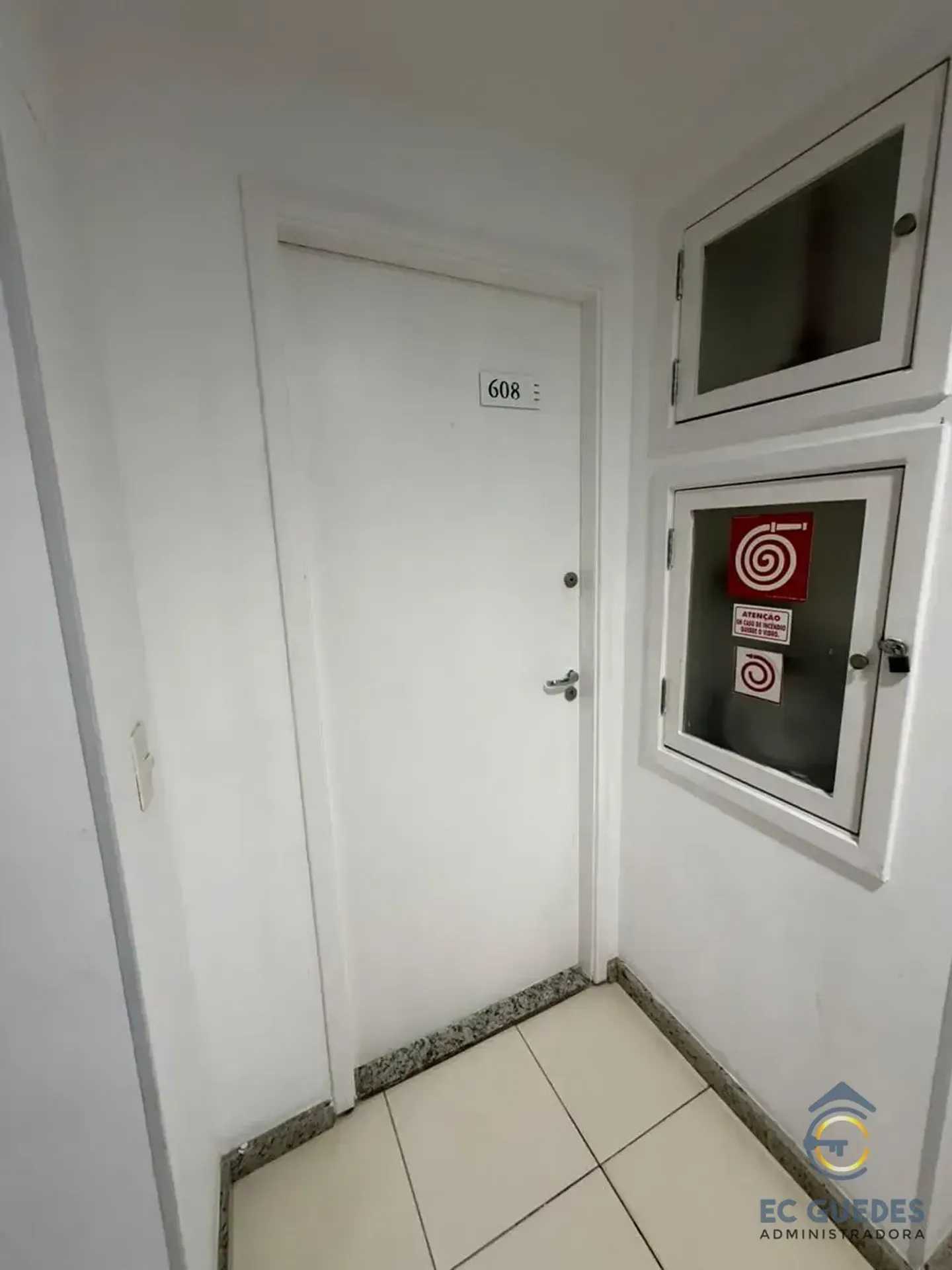 2-bedroom apartment with a mountain view in Rio de Janeiro — photo 29