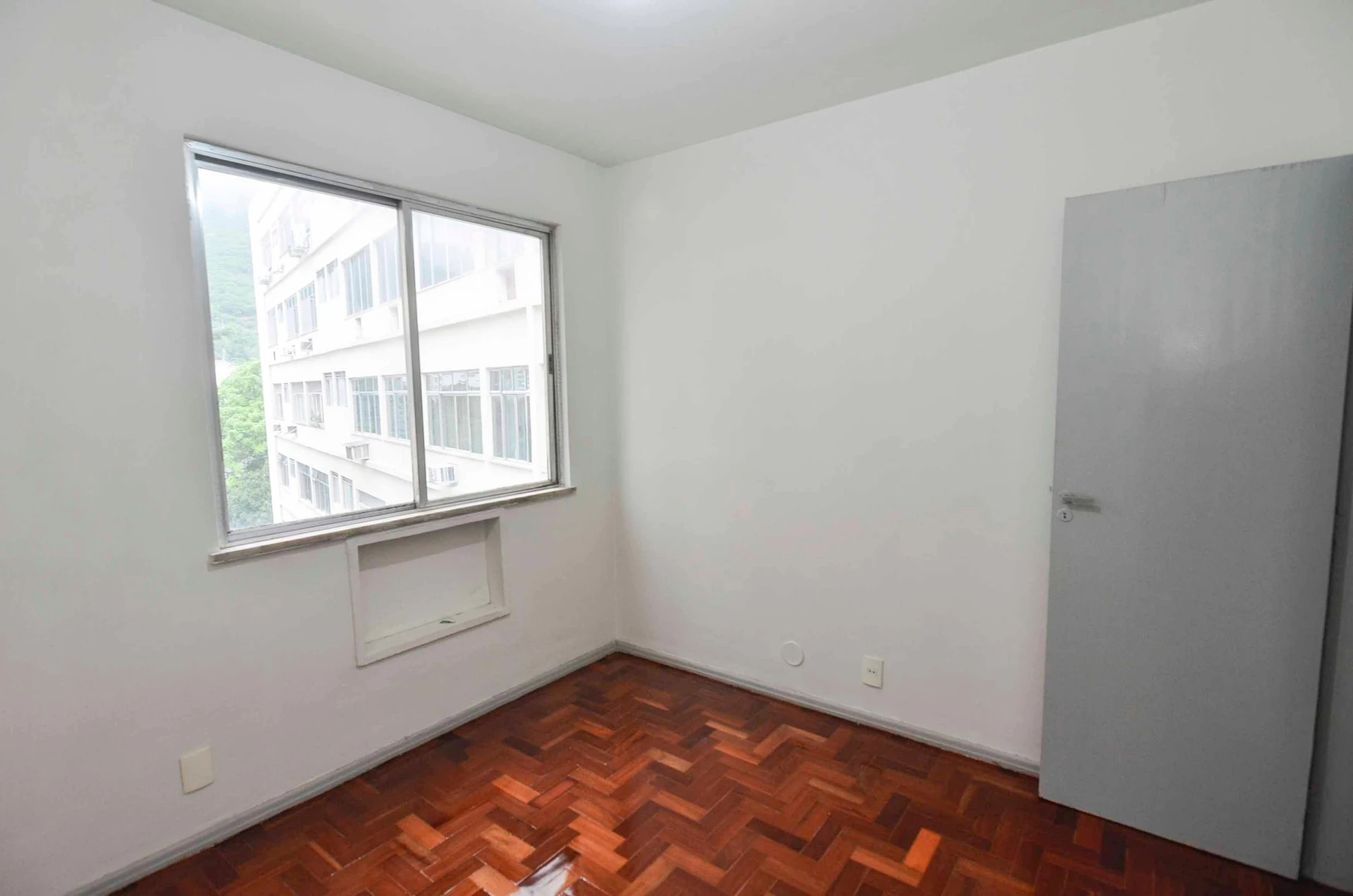 Вид на гори та 2 спальні: квартира 67 м² — photo 4