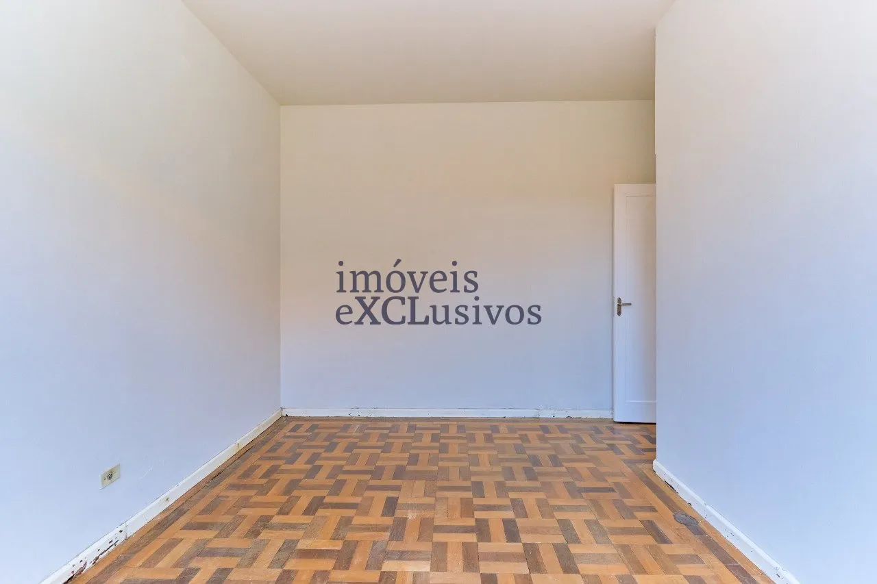 4 quartos e banheira: casa de 187 m² — photo 28