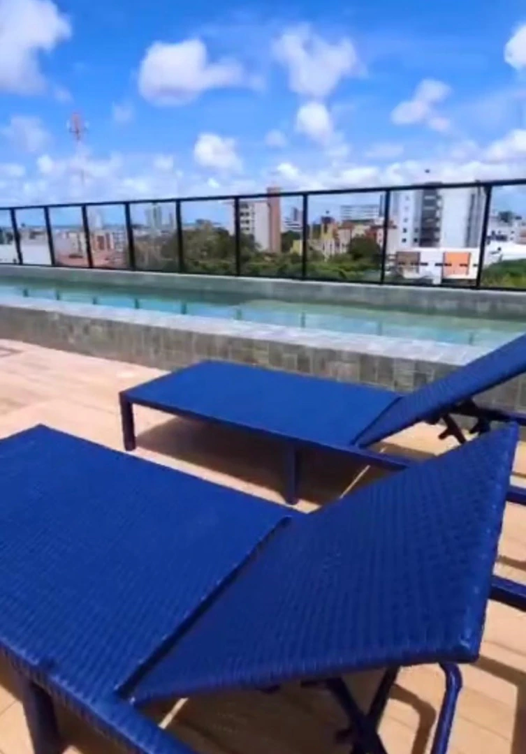 2-bedroom apartment in a building with a gym — photo 3