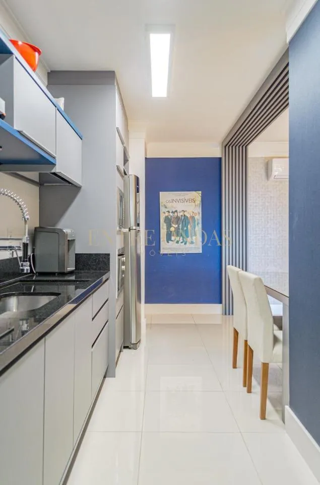Furnished 2-bedroom apartment with open-plan kitchen — photo 4