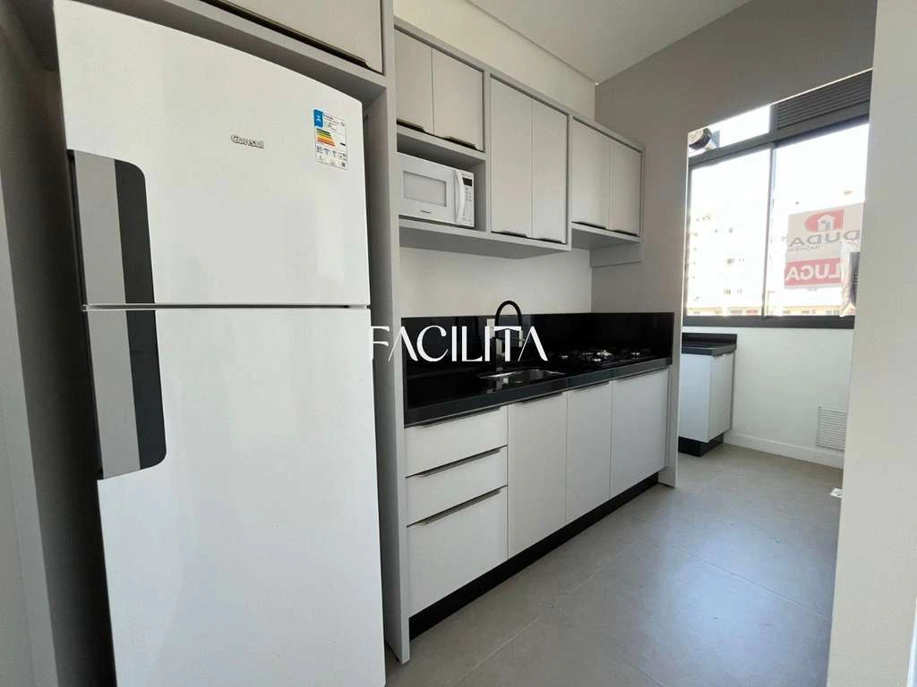 2-bedroom apartment with gas open-plan kitchen and parking — photo 2