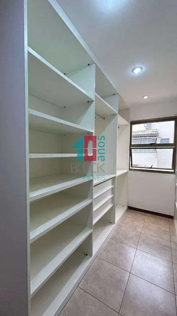 Penthouse with 3 bedrooms, 2 suites, 250 m² — photo 21