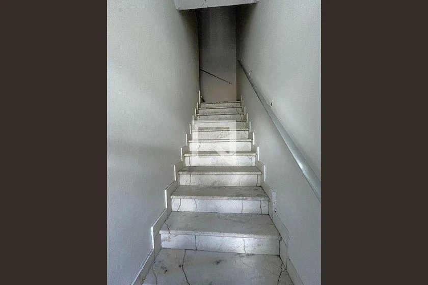 Деревянный пол или ламинат и 2 спальни: дом 80 м² — photo 38