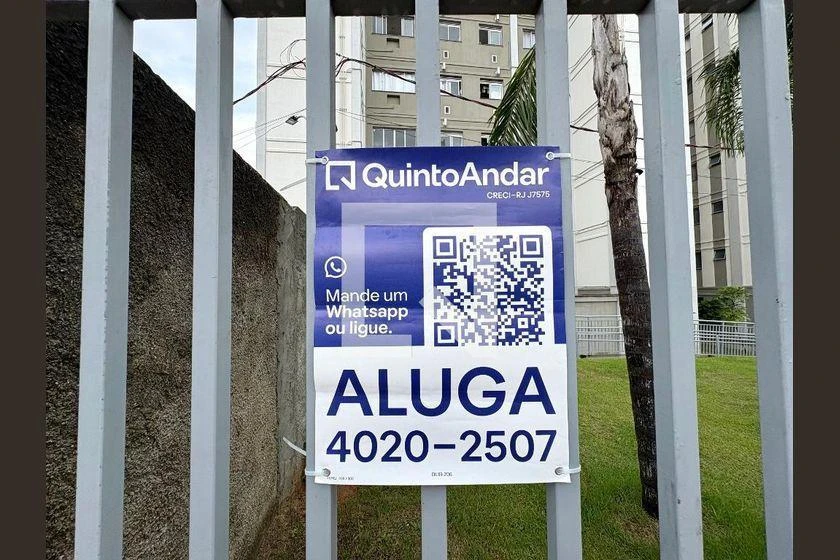 Mountain view in a 2-bedroom apartment, 47 m² — photo 25