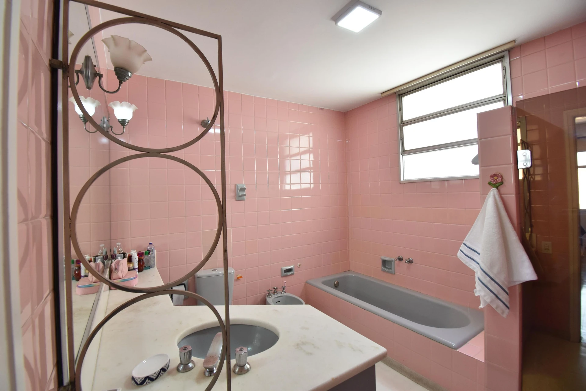 Bañera y 3 dormitorios: departamento de 219 m² — photo 30