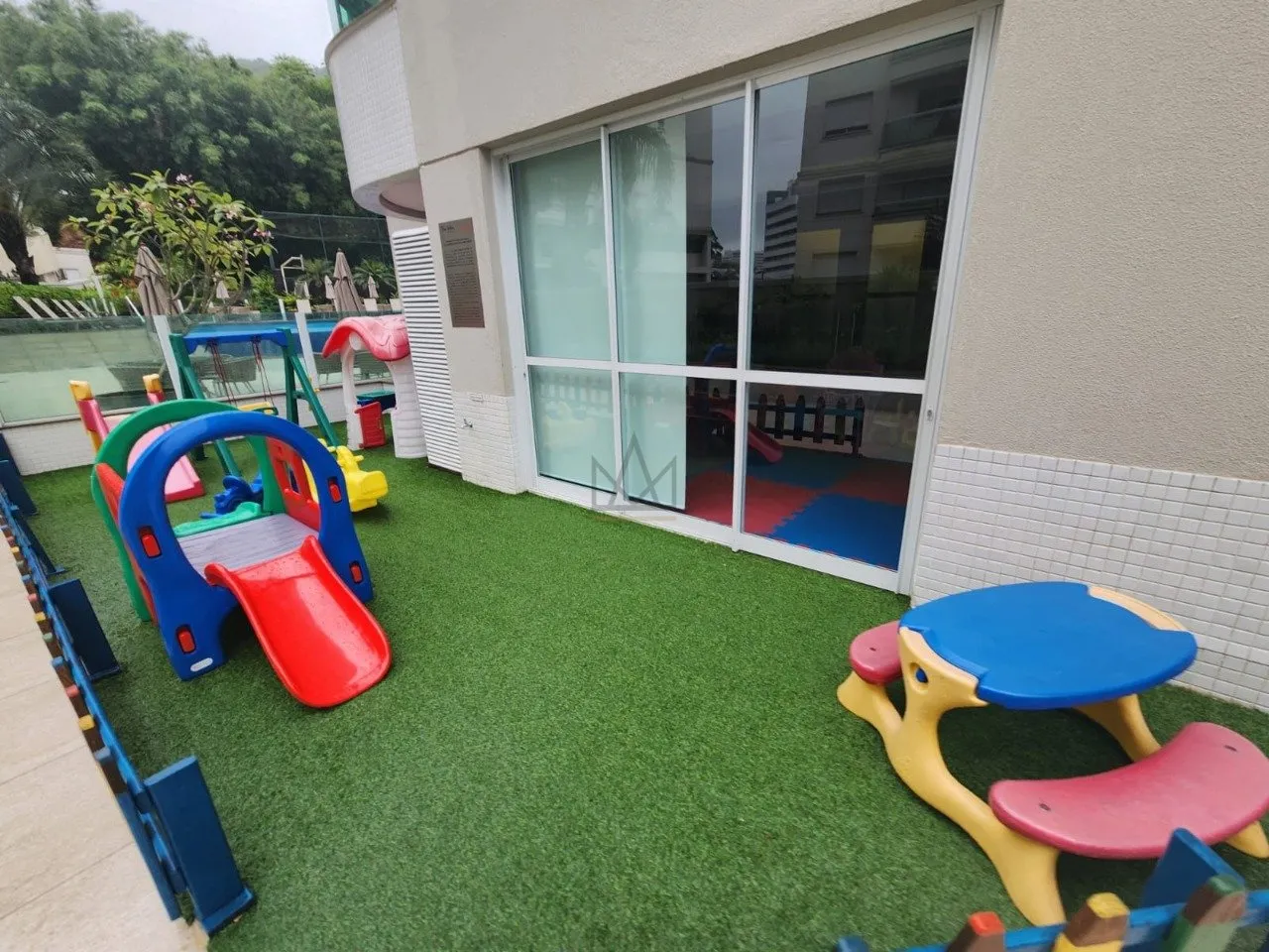 Furnished apartment, 121 m², with a mountain view — photo 20