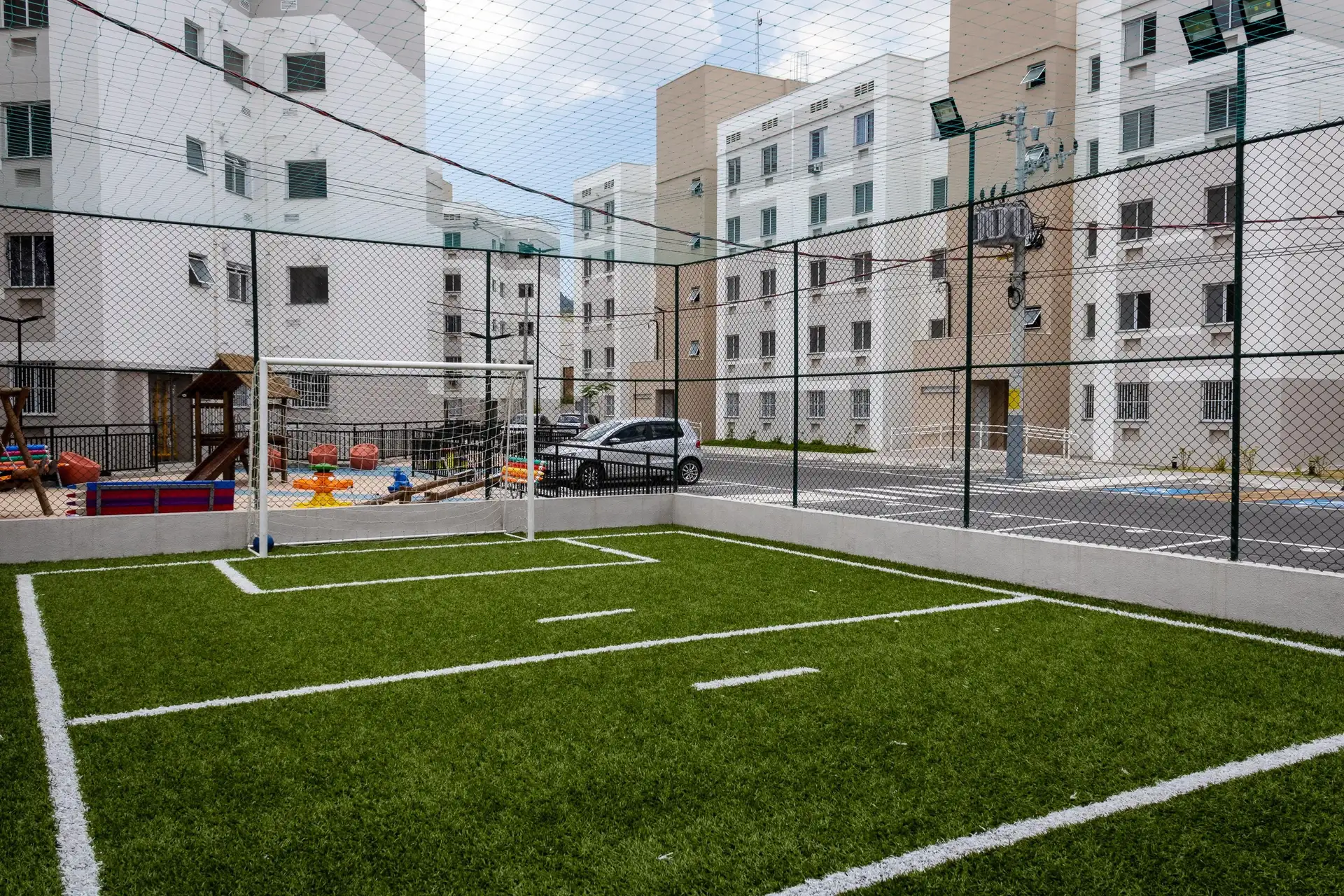 2-bedroom apartment in a building with a gym — photo 50
