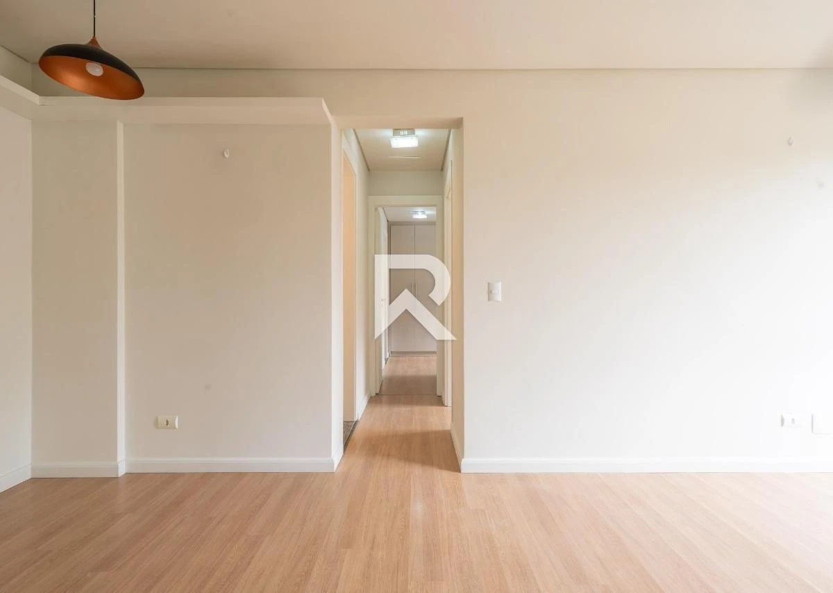 Wood or laminate floors in a 2-bedroom apartment, 66 m² — photo 21