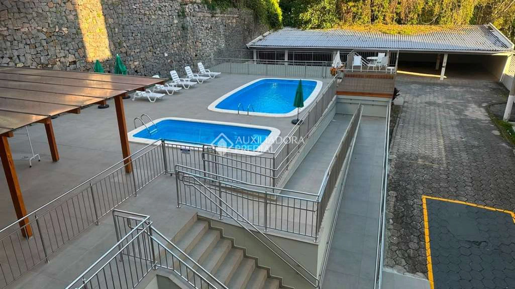 Apartamento de 3 quartos com 2 banheiros e 1 vaga