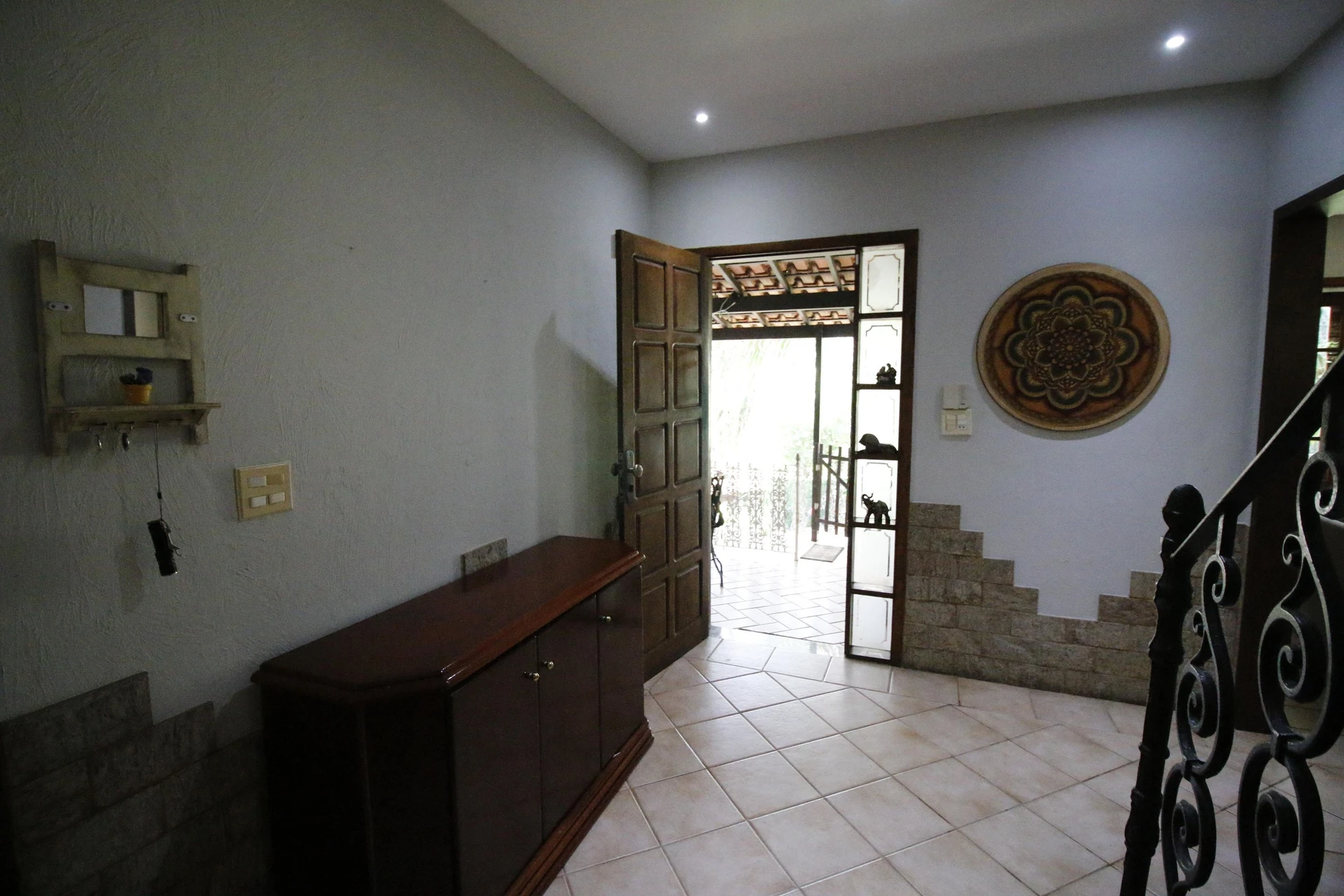 Furnished house, 700 m², with a jacuzzi — photo 16