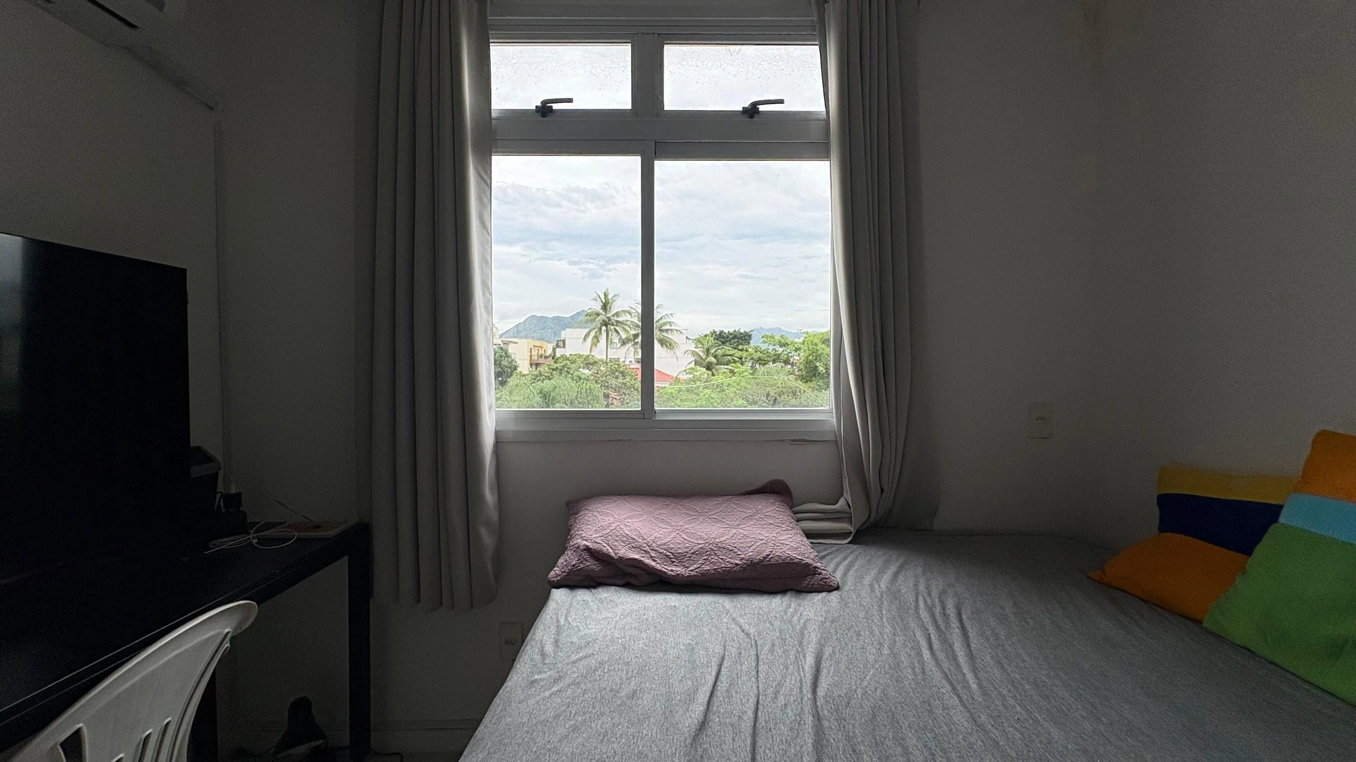 Furnished apartment, 114 m², with a jacuzzi — photo 52