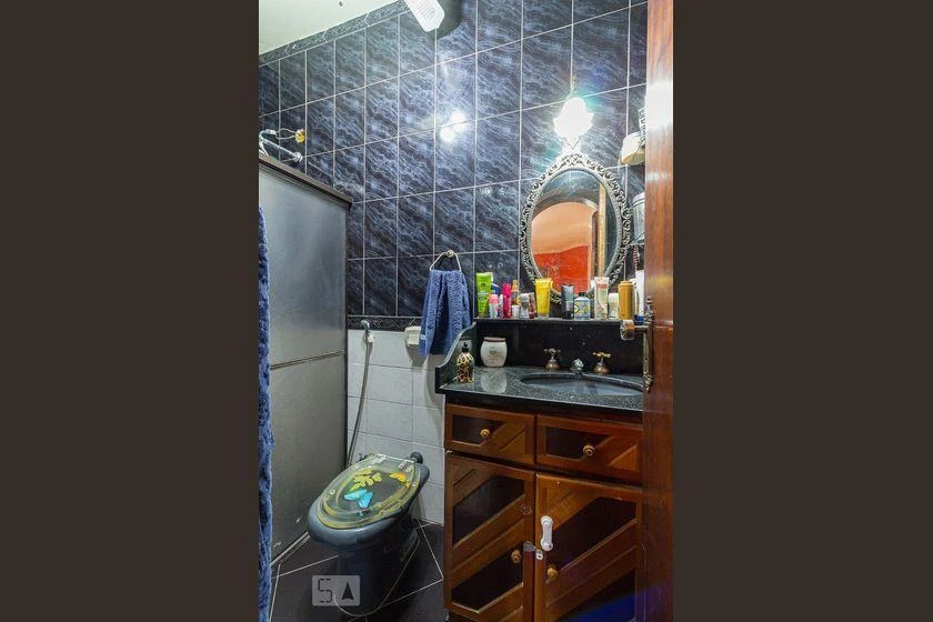 House with 6 bedrooms and 480 m², 6 bathrooms — photo 34