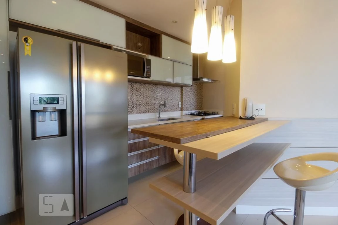 Furnished apartment, 90 m², with a glass-enclosed balcony — photo 11