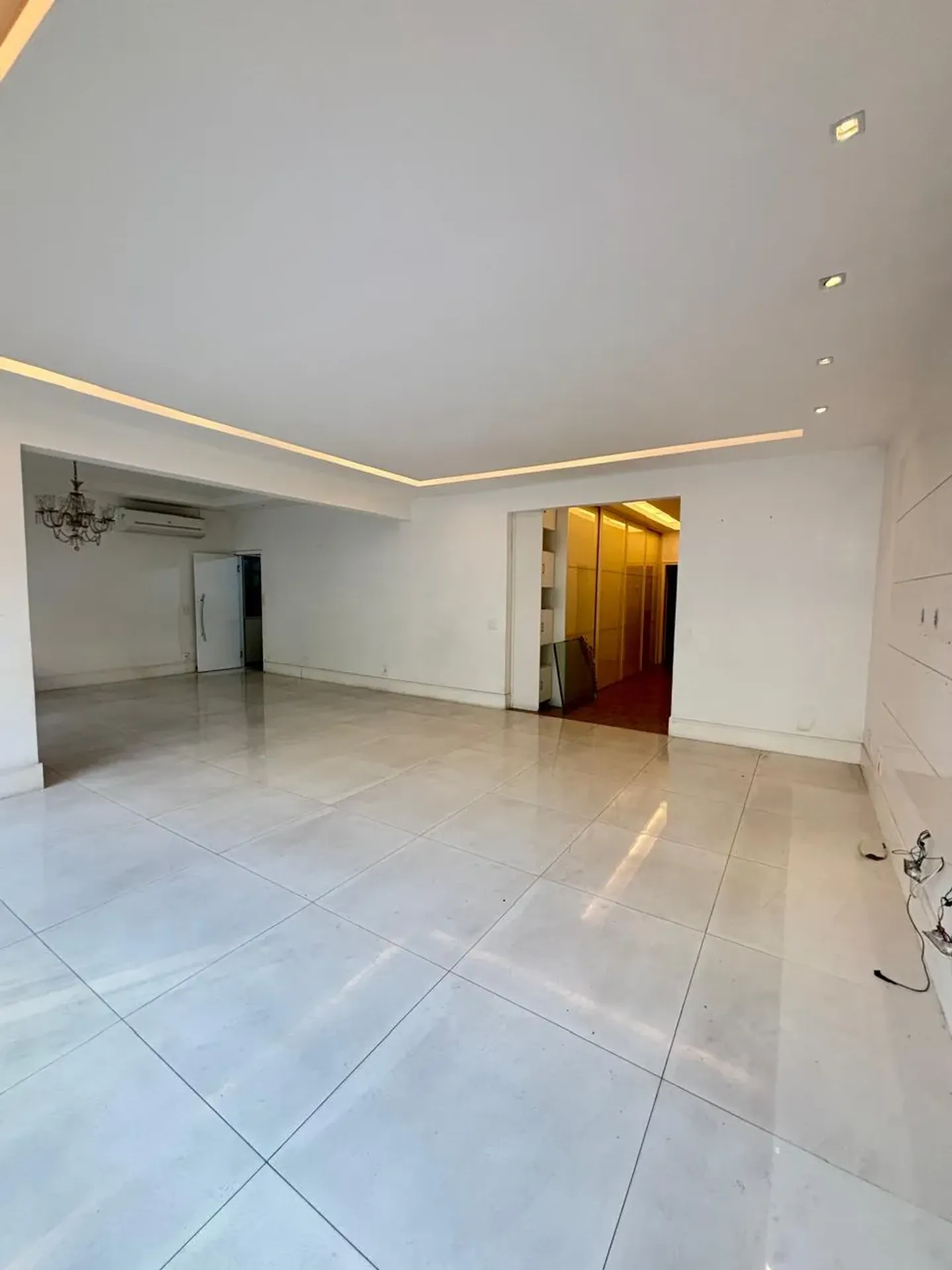 Apartamento sem mobília com ar-condicionado e 4 quartos — photo 6