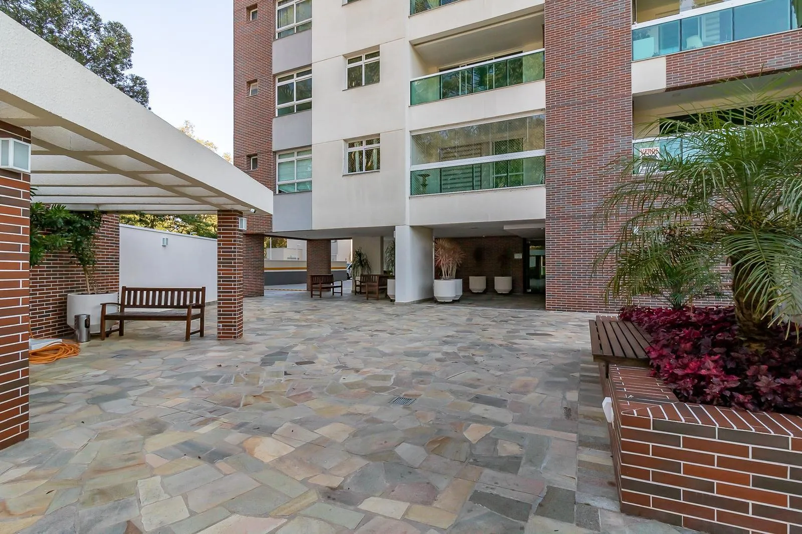 Apartamento mobiliado de 2 quartos e 3 banheiros — photo 51