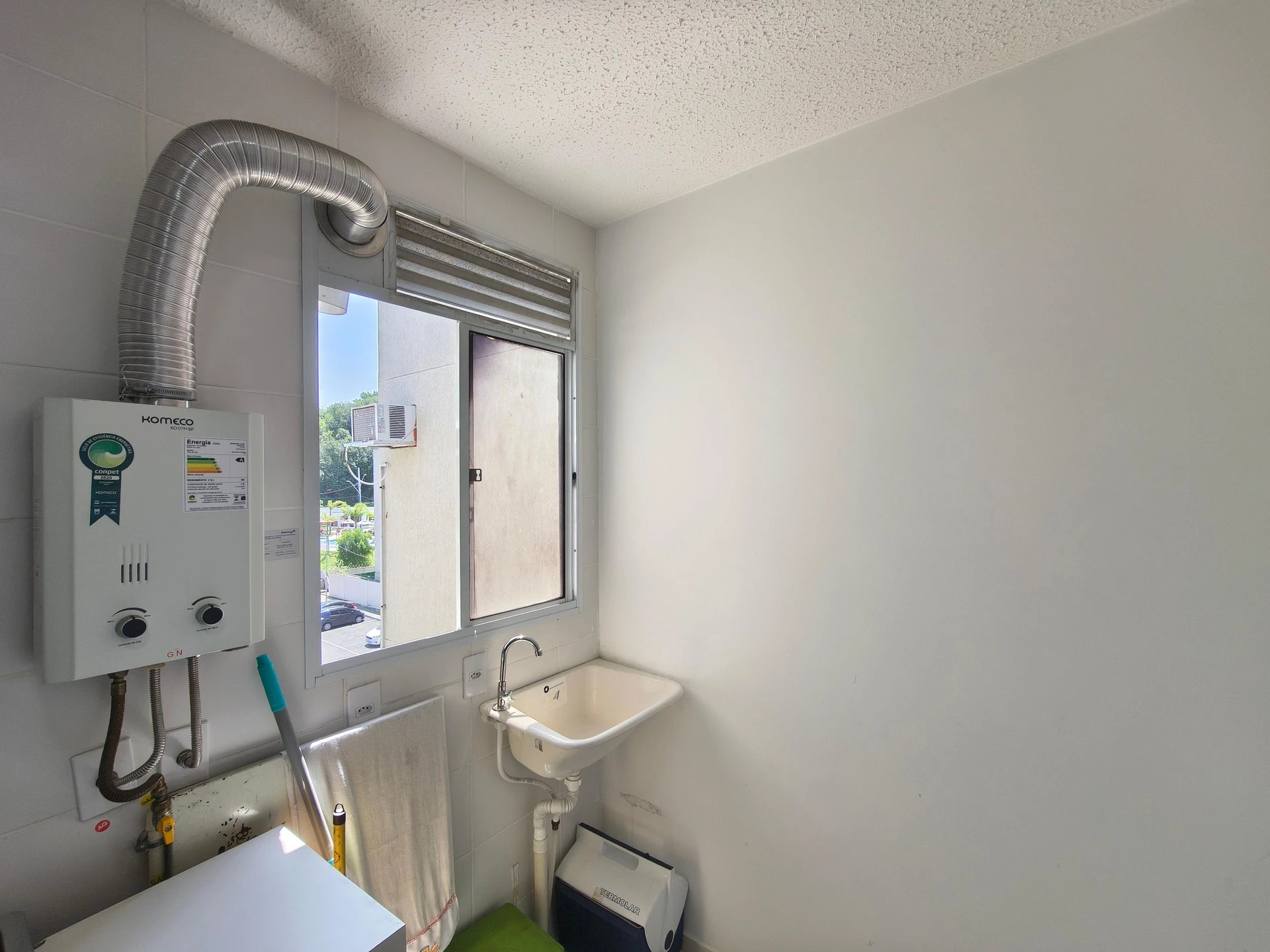 Mountain view in a 2-bedroom apartment, 50 m² — photo 15