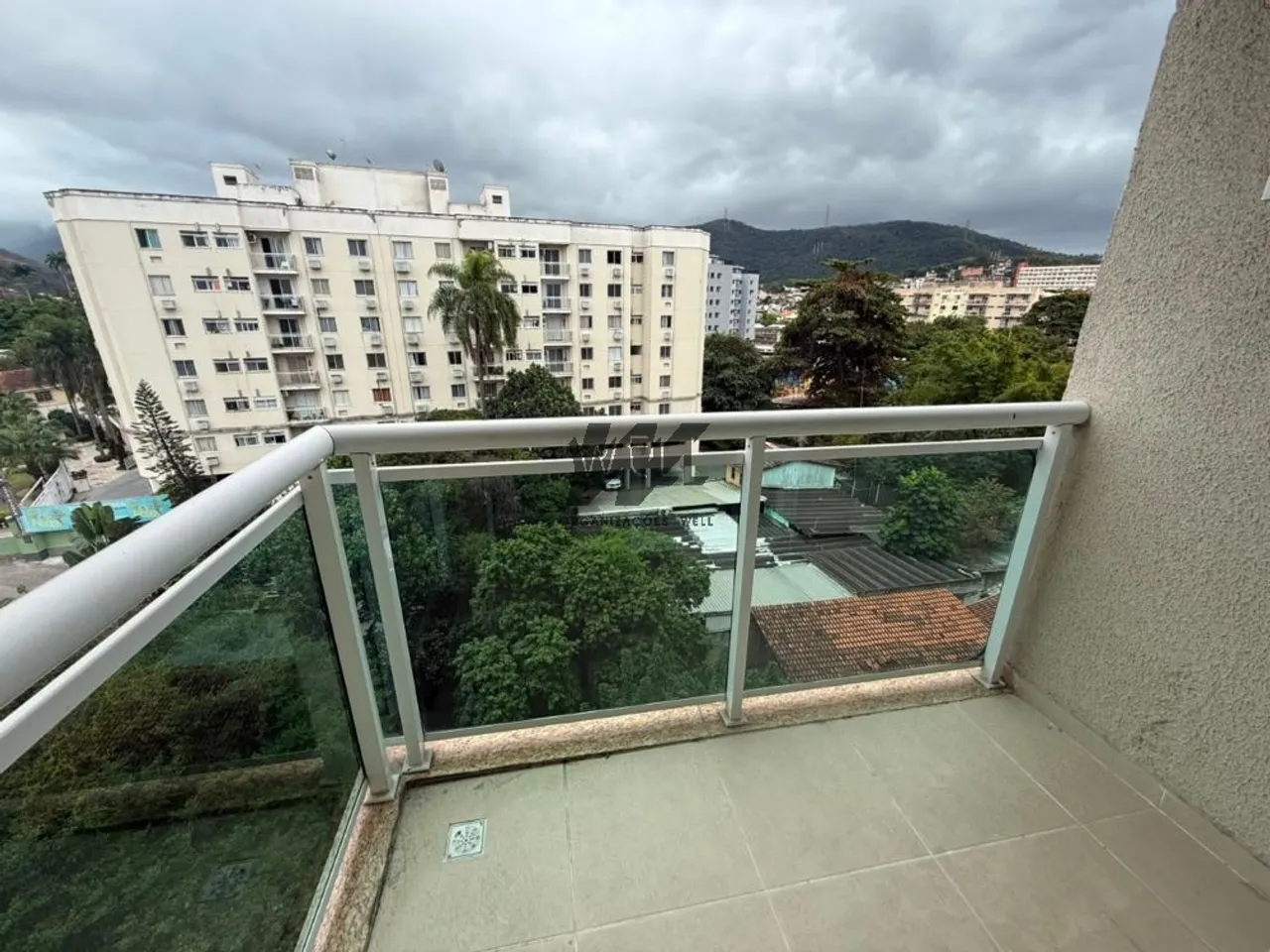 Apartamento de 1 quarto com cozinha integrada e varanda — photo 2