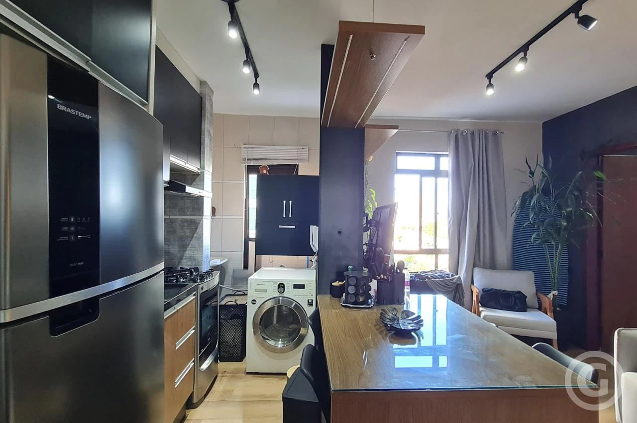 Apartamento amueblado de 1 dormitorio con plaza — photo 3