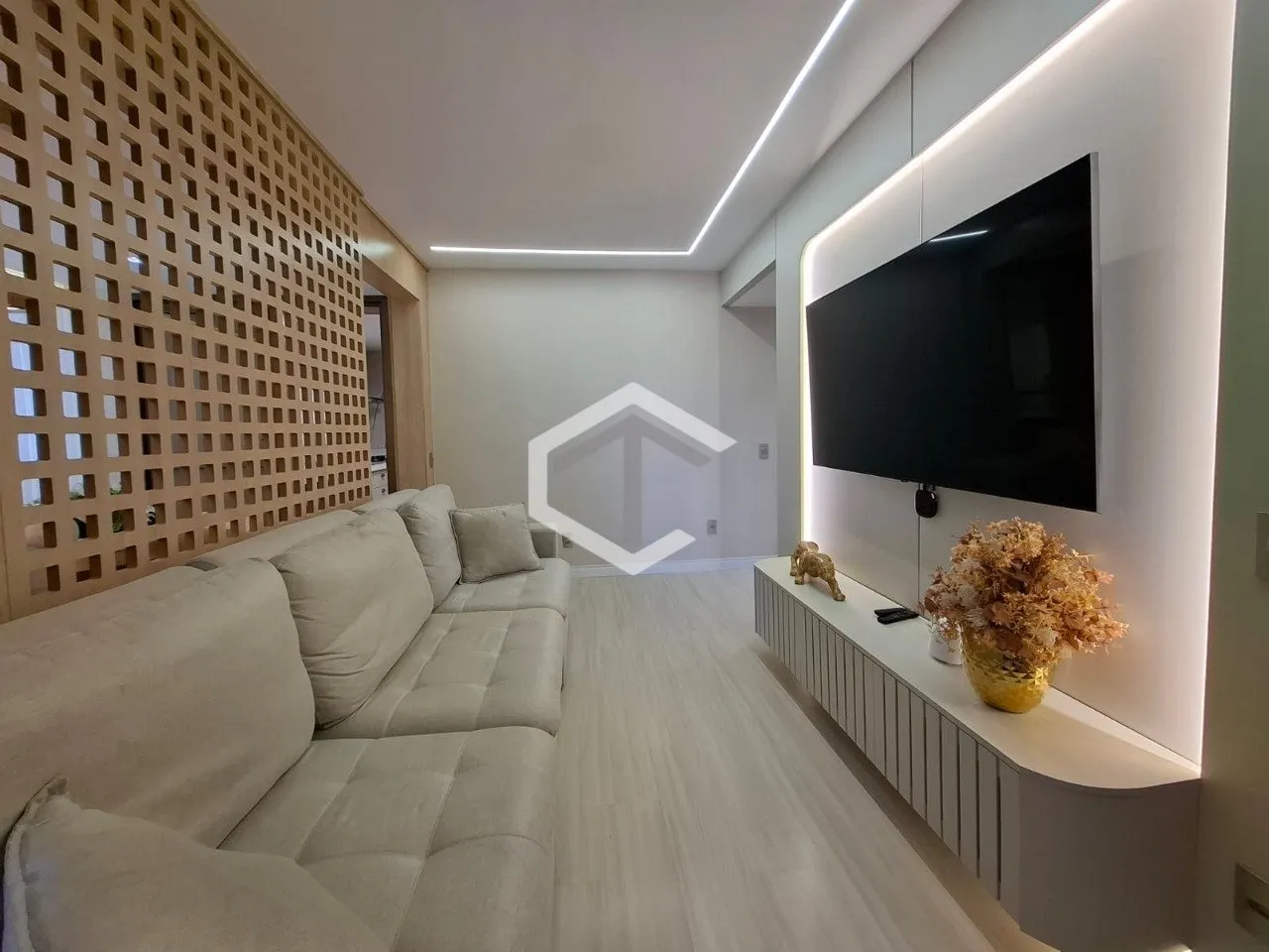 217 m² apartment with a mountain view and a private pool — photo 58