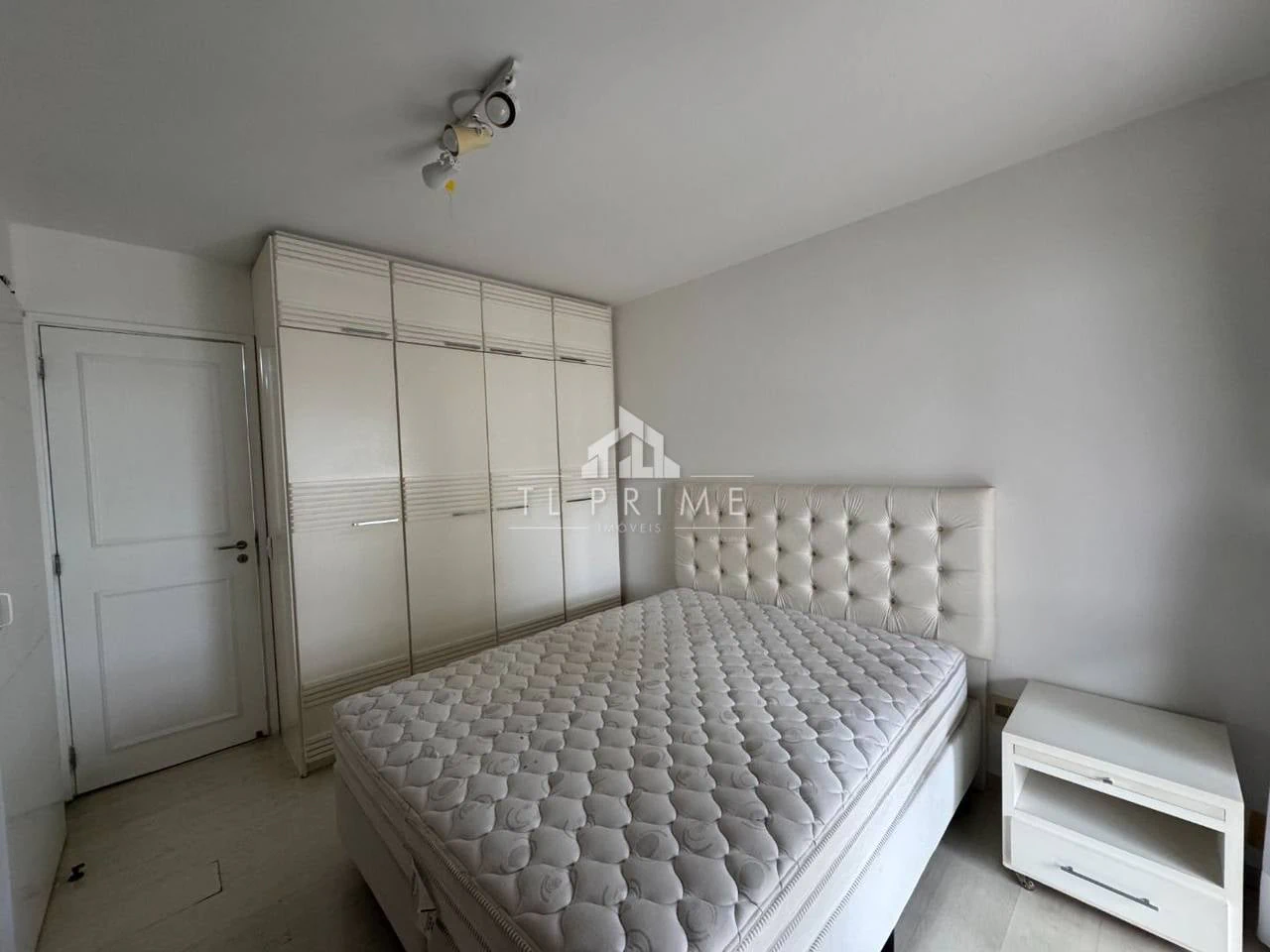 4-bedroom apartment with a private pool — photo 2