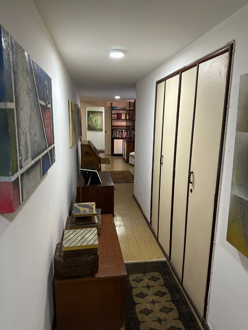 490 m² unfurnished apartment with 5 bedrooms and 3 baths — photo 2