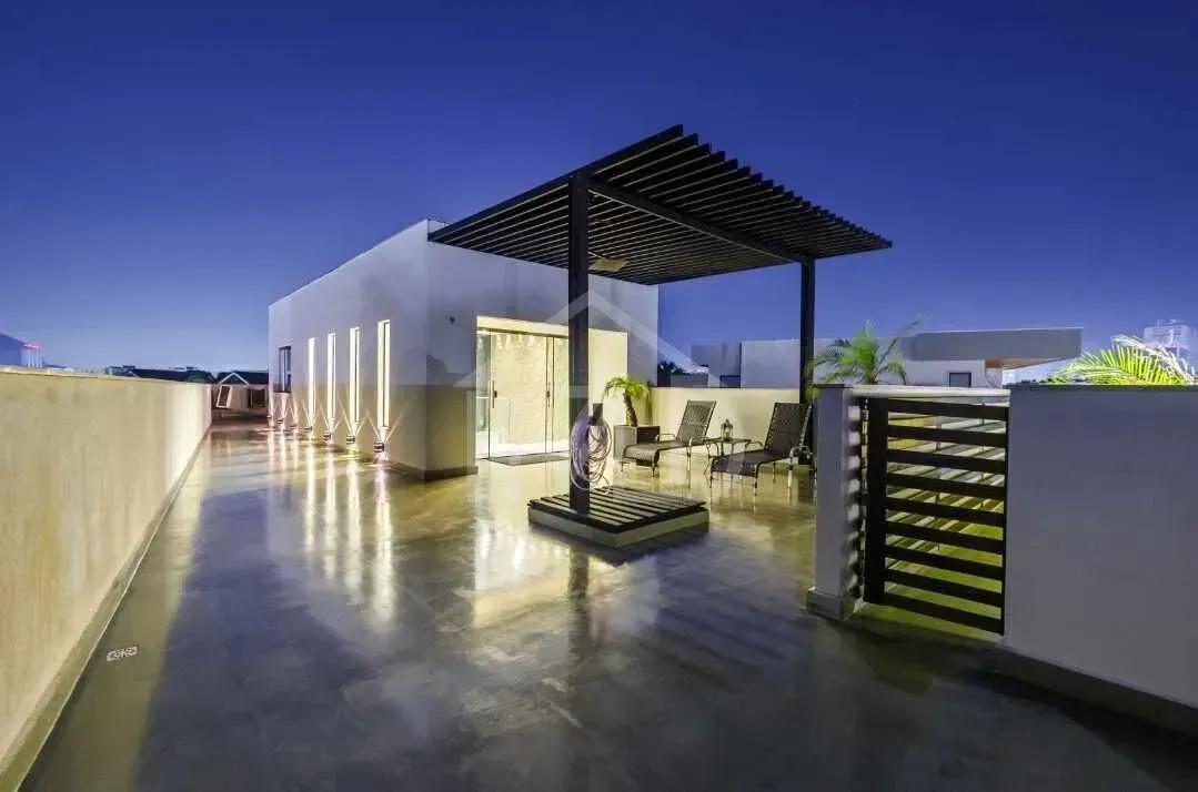 Furnished house with 4 bedrooms and 5 bathrooms — photo 37