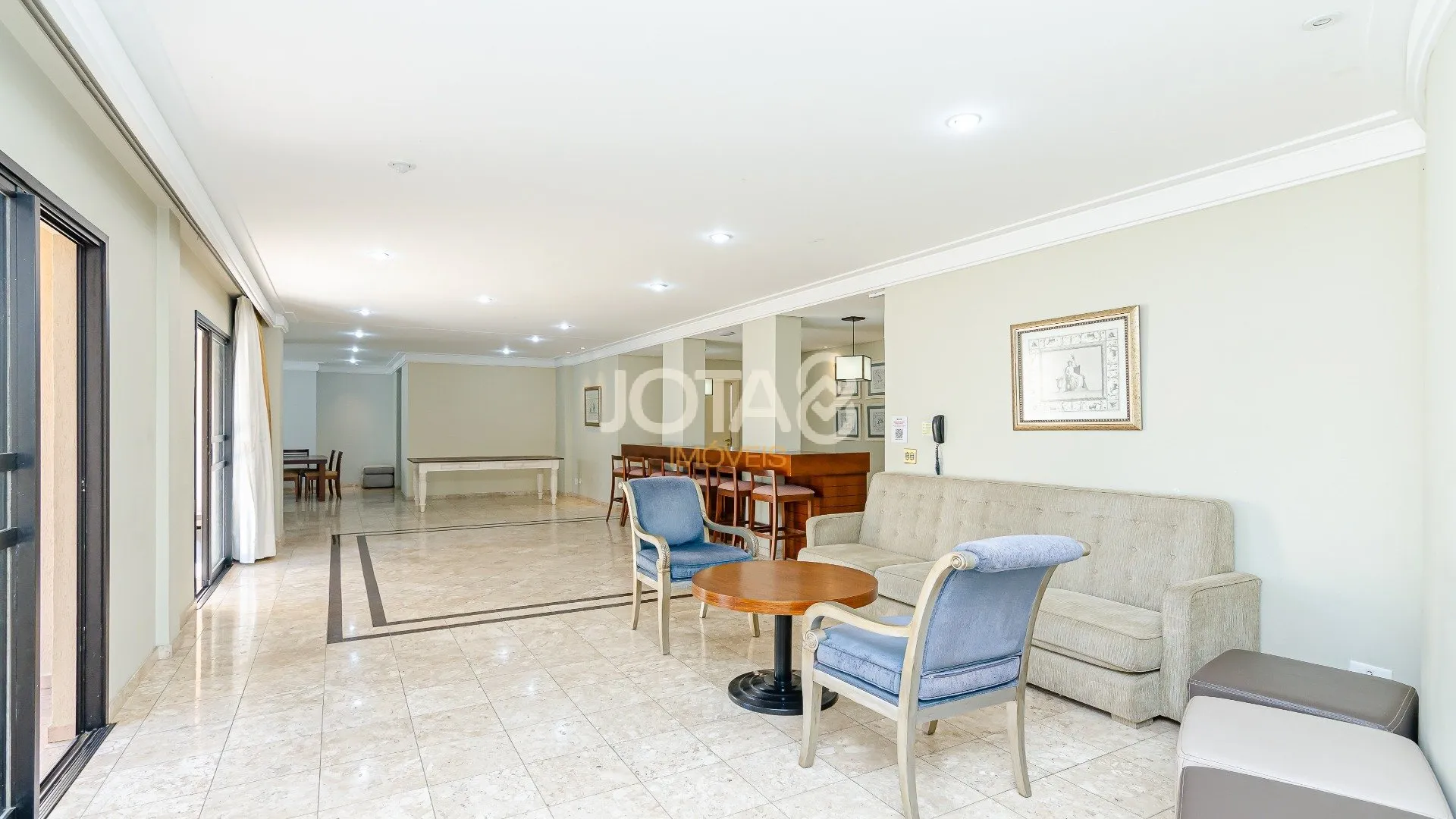 Apartamento de 3 dormitorios con balcón y 2 plazas, 109 m² — photo 33