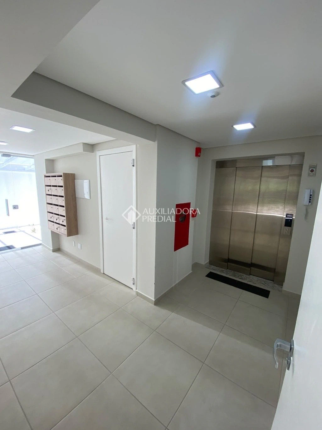 Apartment, 59 m², with a grill on the balcony — photo 15