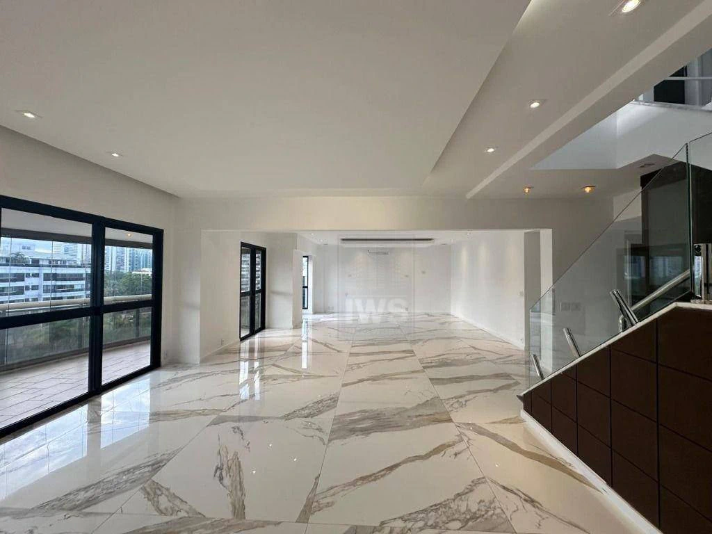 Furnished duplex penthouse with enclosed balcony — photo 3