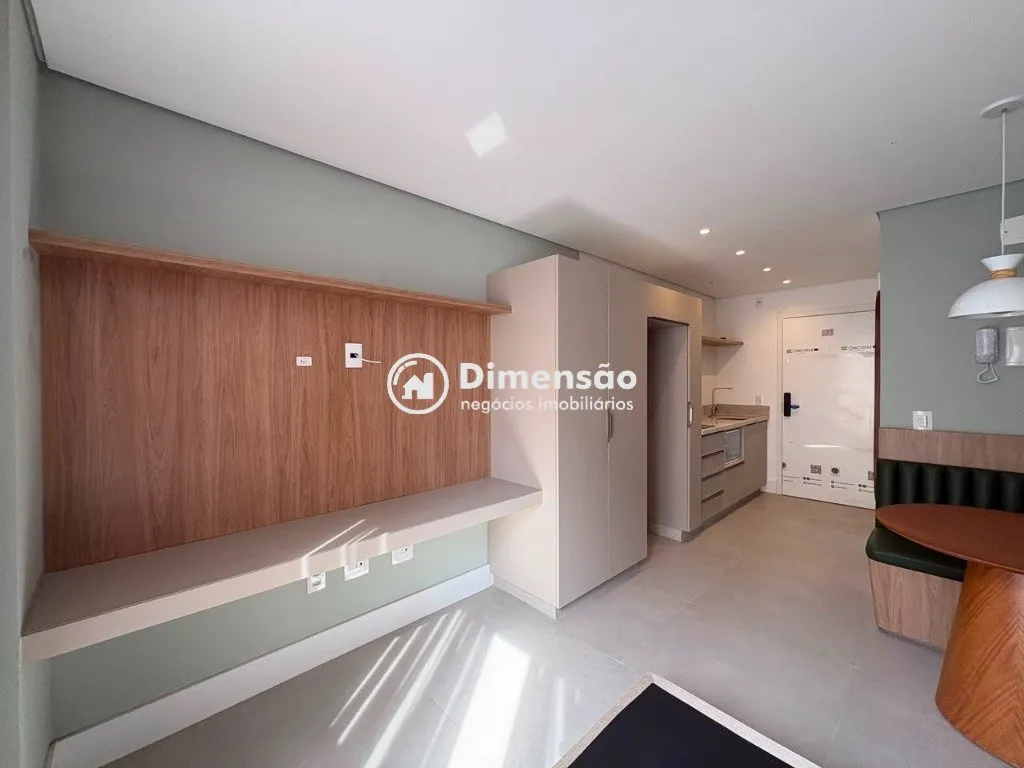 Furnished 23 m² studio with glass shower enclosure — photo 5