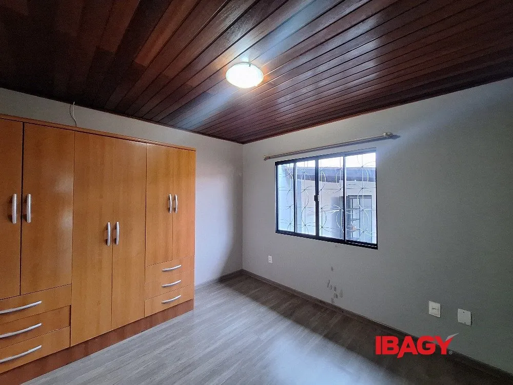 Washing machine in a 2-bedroom house, 121 m² — photo 12