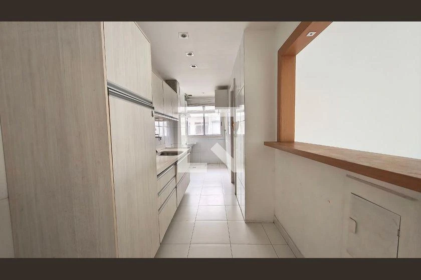 Apartamento de 2 quartos em condomínio com academia — photo 2