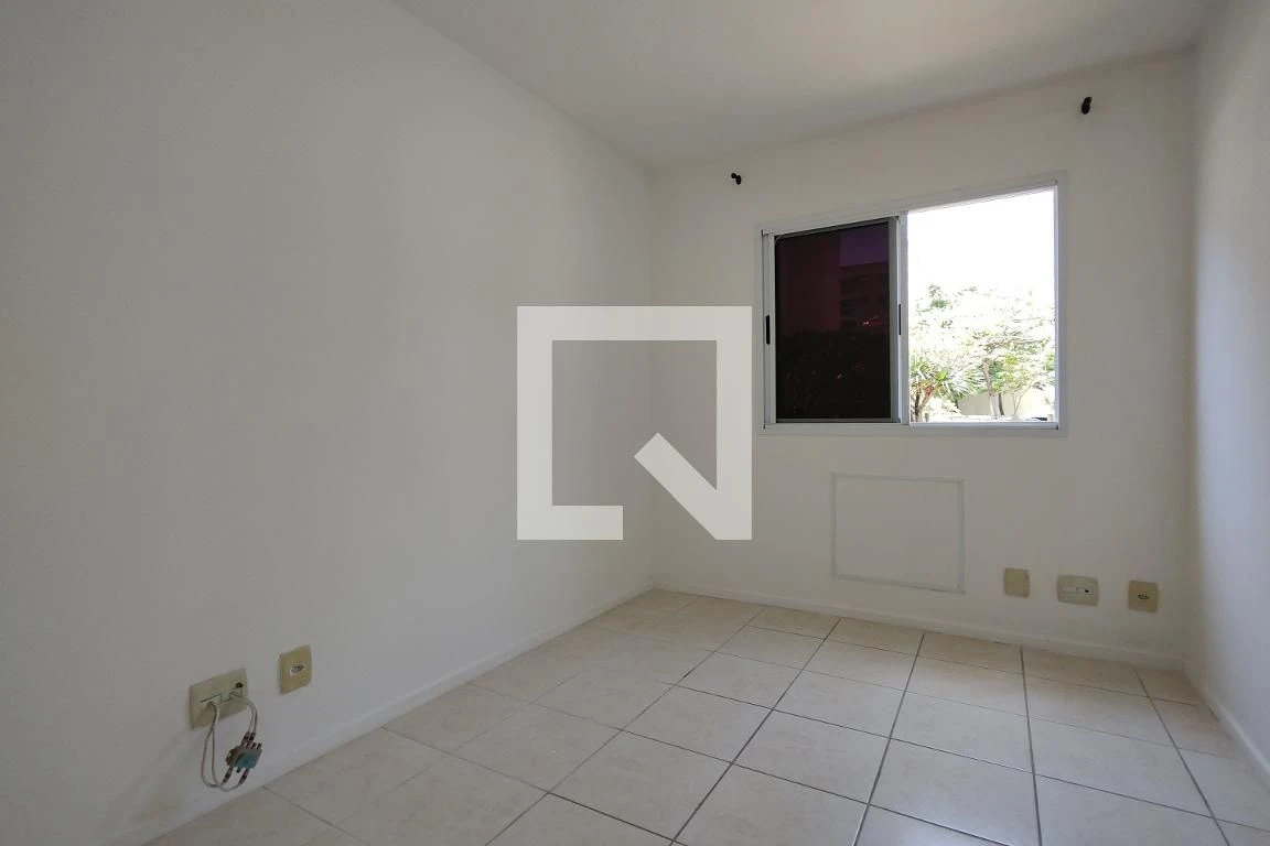 Unfurnished apartment with 3 bedrooms and open kitchen — photo 32