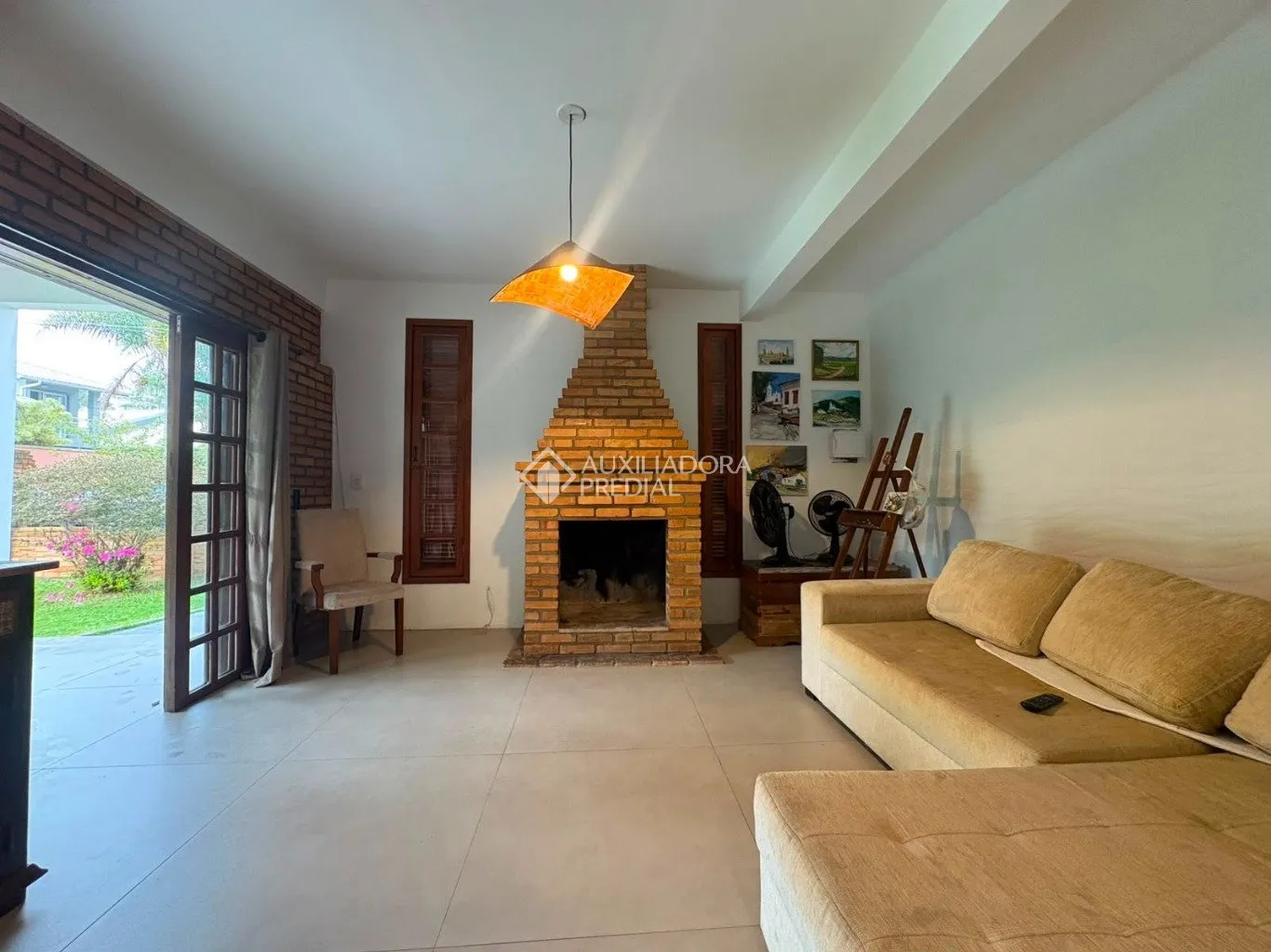 Furnished house with 2 bedrooms and 2 parking spots — photo 3
