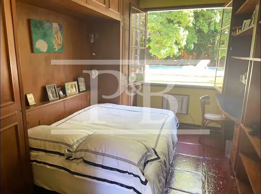 House with 4 bedrooms and 2 bathrooms, 440 m² and 2 parking — photo 22