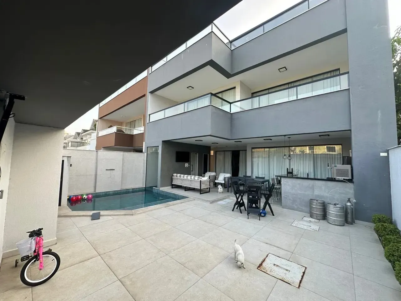 Casa mobiliada com 5 quartos e 5 banheiros, 488 m² — photo 7