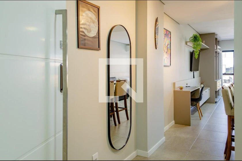 Furnished studio kitnet with kitchen-dining open plan — photo 17
