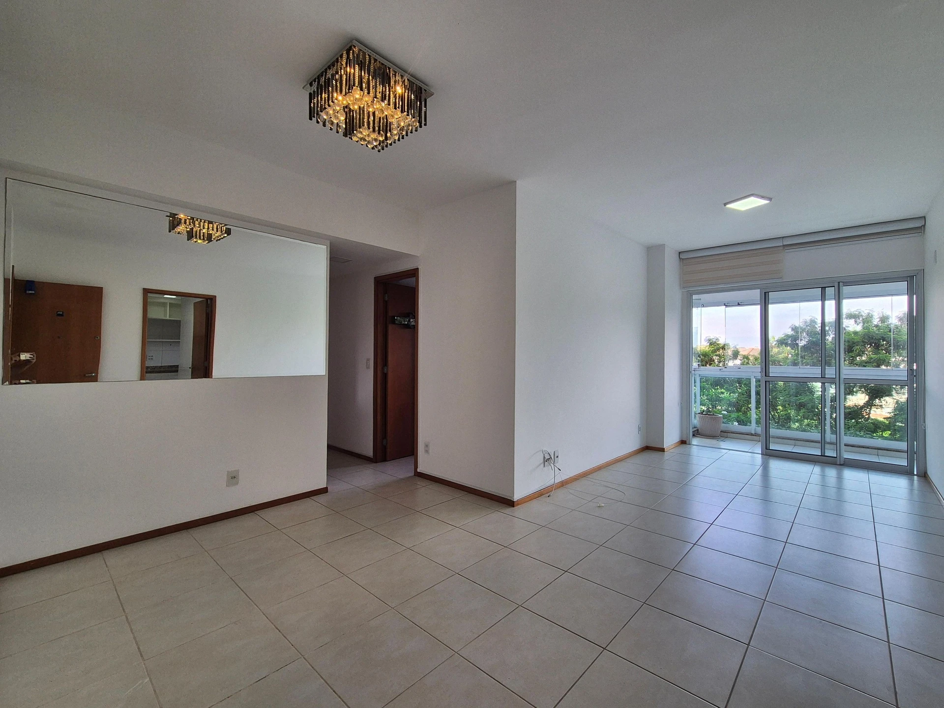 Apartment, 133 m², with a glass-enclosed balcony