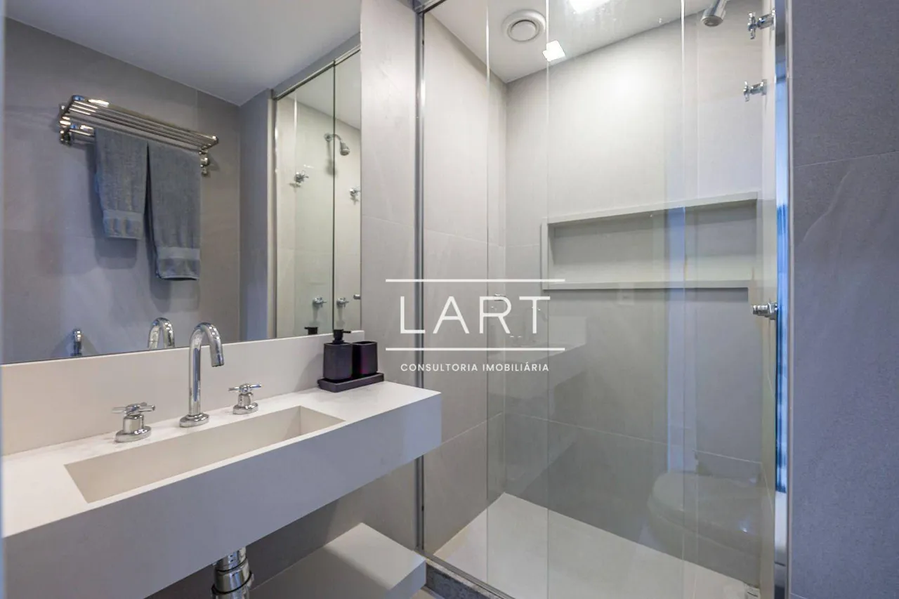 Furnished 90 m² apartment with 3 bedrooms and a balcony — photo 14