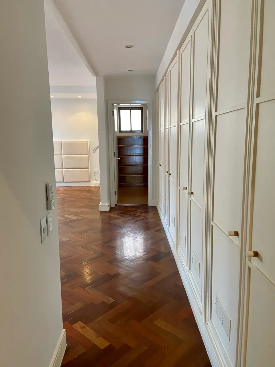 Apartamento con 3 habitaciones y balcón cerrado de vidrio — photo 17