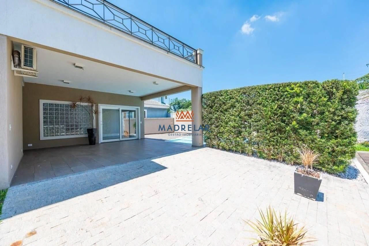 Condo house with 4 en-suite bedrooms and 305 m² — photo 18